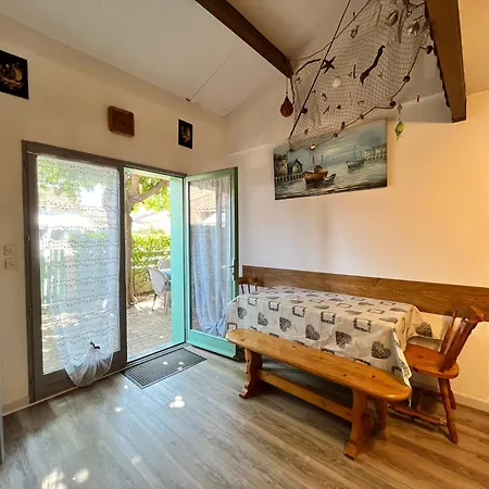 300m De La Plage, Adorable Maison Sud 2 5 Couchages Terrasse Ombragee Parking Lrhp14 Villa