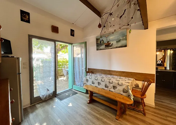 300m De La Plage, Adorable Maison Sud 2 5 Couchages Terrasse Ombragee Parking Lrhp14 Willa